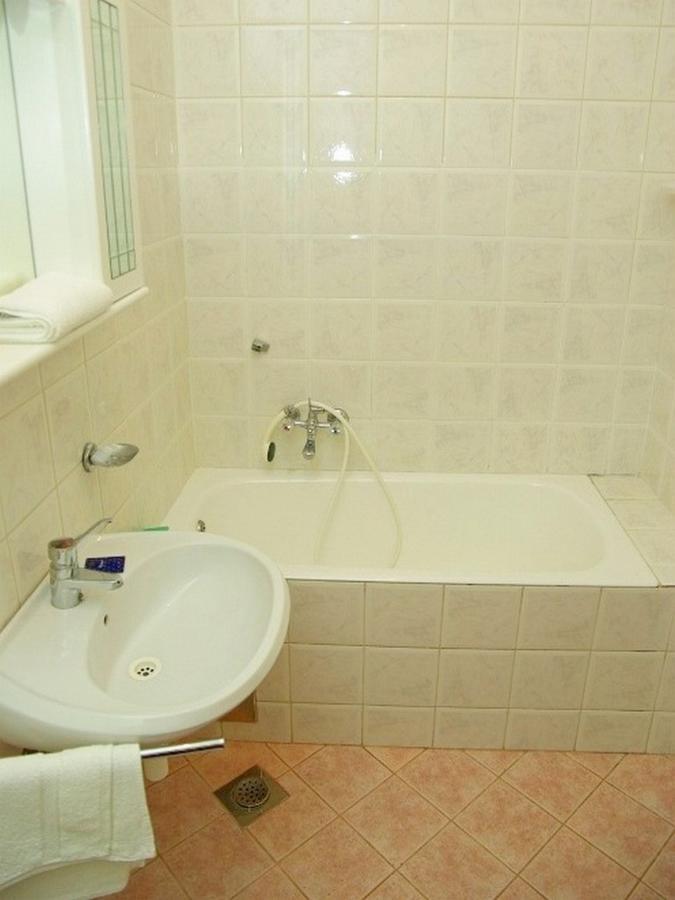 Sukošan Apartments & Rooms Boris מראה חיצוני תמונה